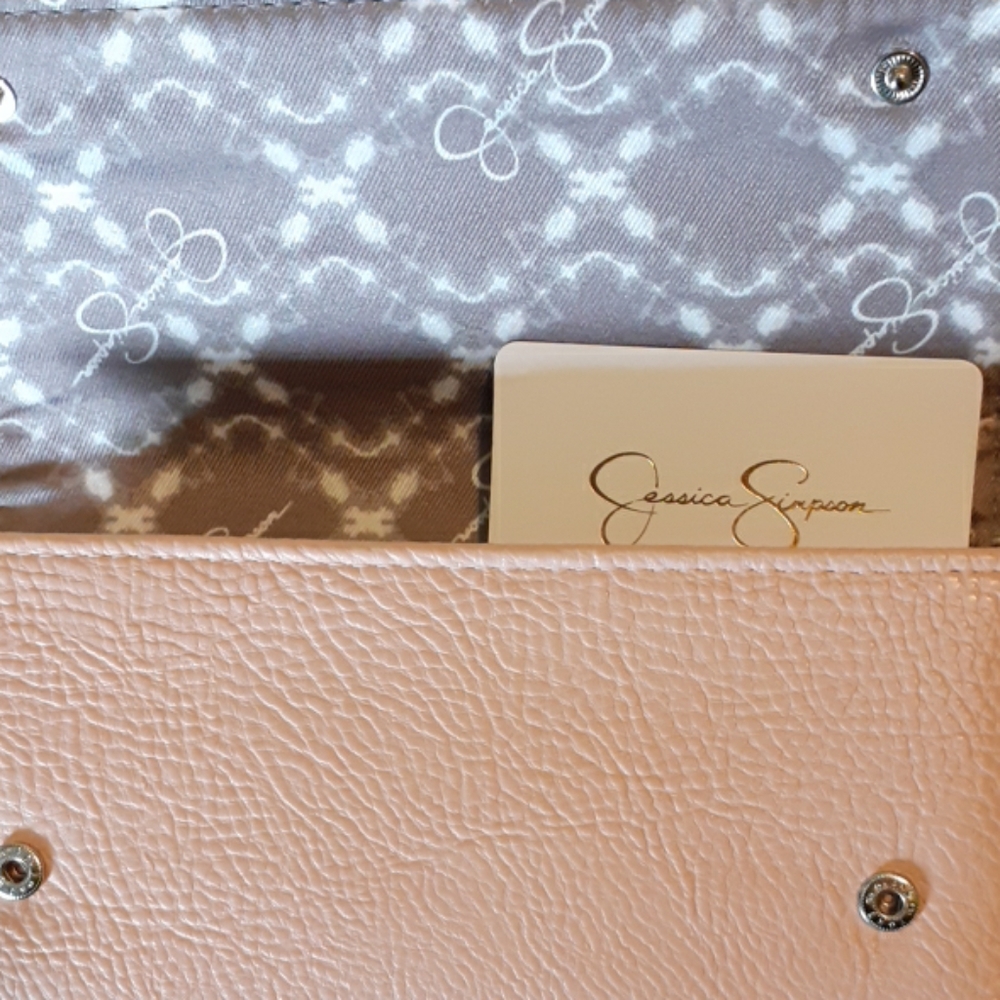 New Wallets - Picture 4 of 4
